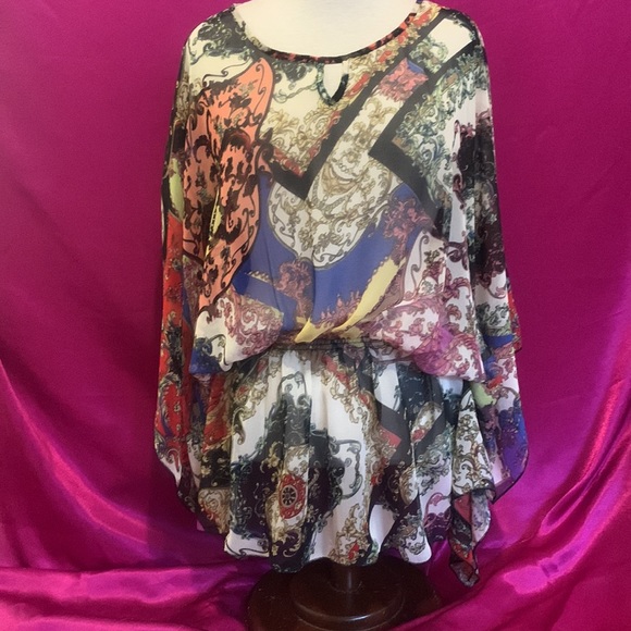 Conrad C sheer funky design top. Flared sleeves. Size 2X. Like new. - Picture 3 of 4
